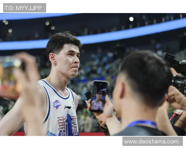 CBA新疆与广东决赛精彩回放全景解析及赛后精彩瞬间回顾