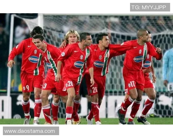 拉齐奥与凯尔特人激战正酣球迷期待精彩对决与精彩进球 拉齐奥与凯尔特人激战正酣球迷期待精彩对决与精彩进球