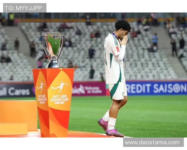 朝鲜U20足球队与泰国队激战正酣期待精彩对决展现青春风采 朝鲜U20足球队与泰国队激战正酣期待精彩对决展现青春风采